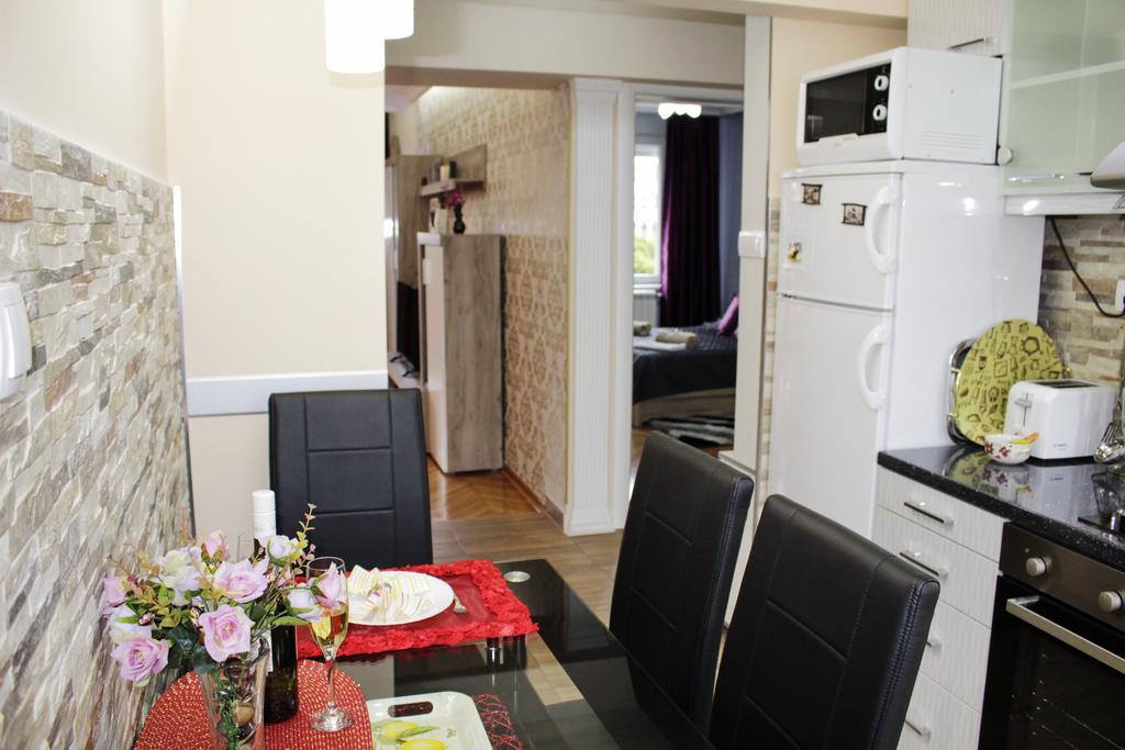 Kristi Lux Apartment Center Free Parking Fast Wifi Belgrado Buitenkant foto