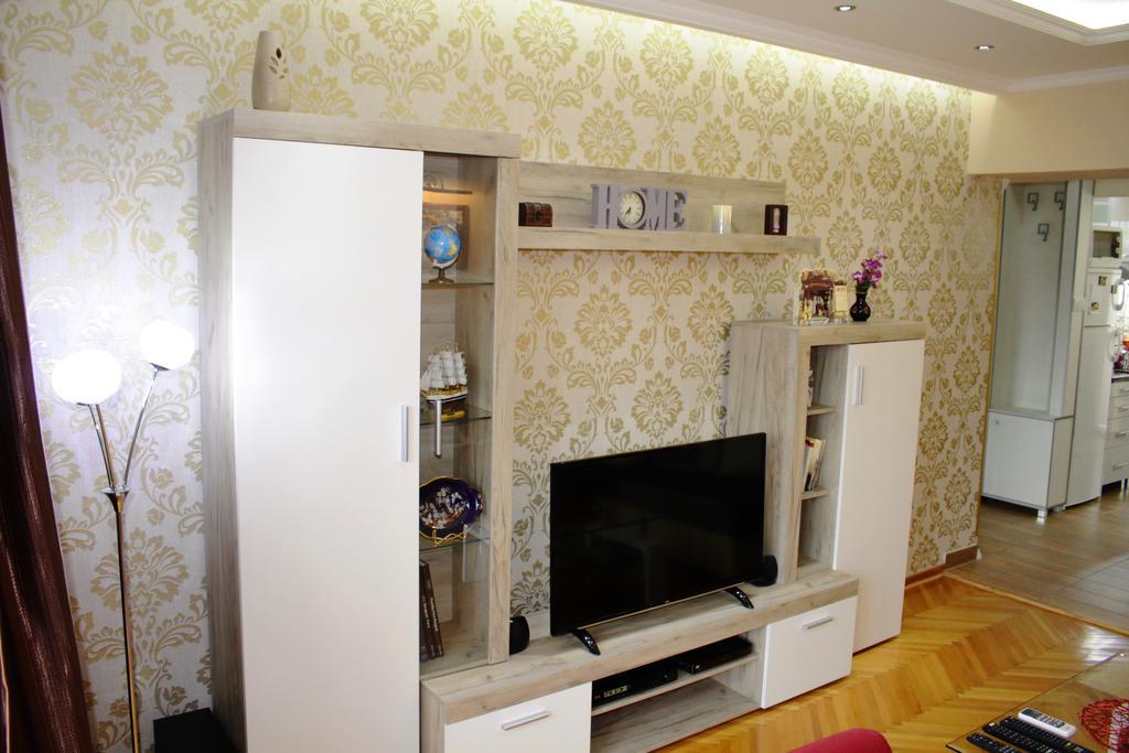 Kristi Lux Apartment Center Free Parking Fast Wifi Belgrado Buitenkant foto
